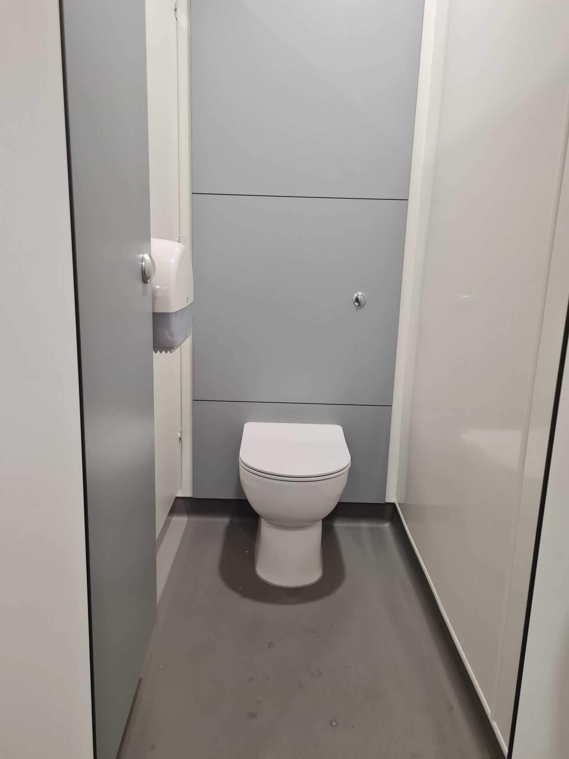 toilet cubicle