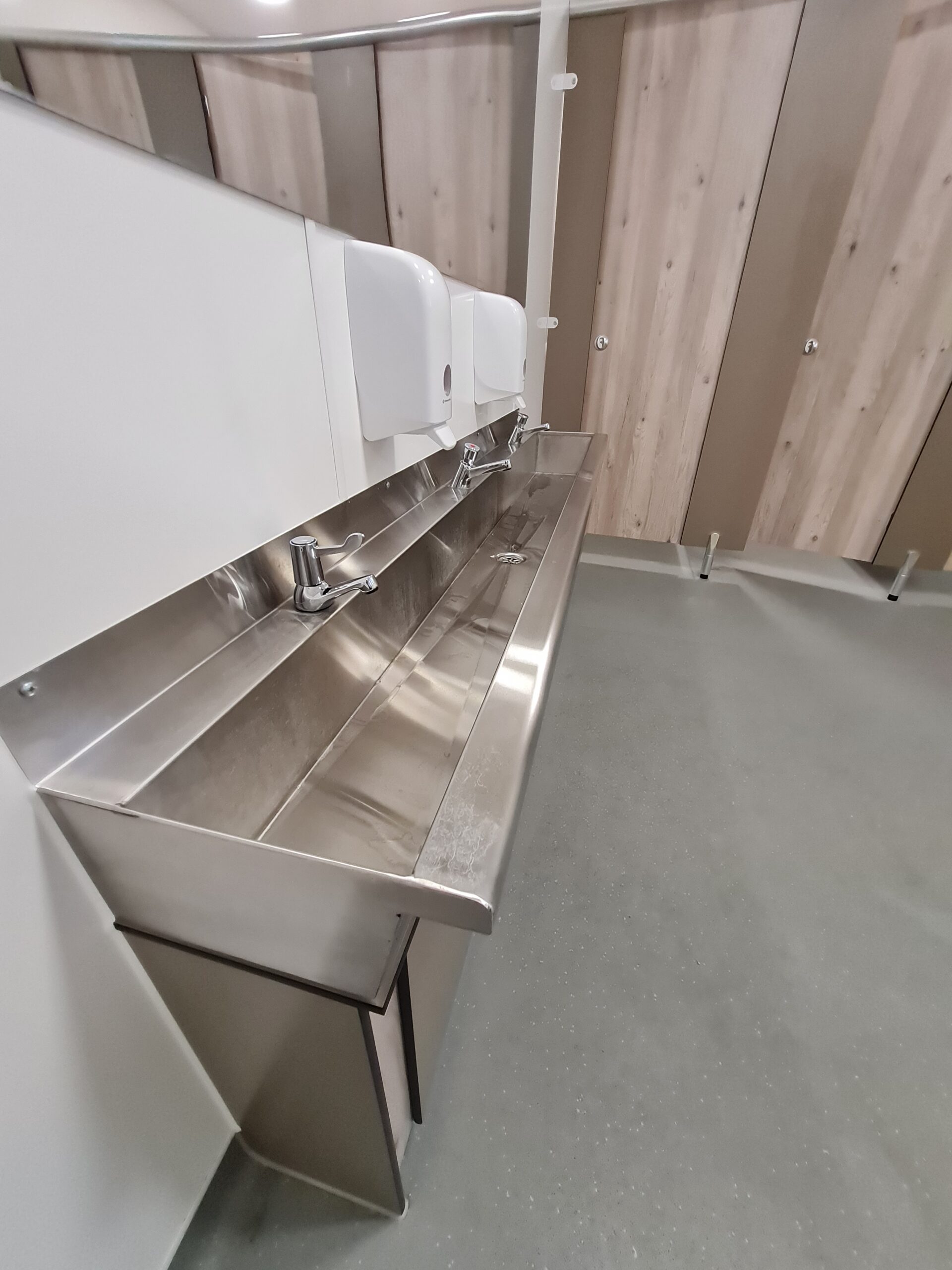 stainless steel washtrough