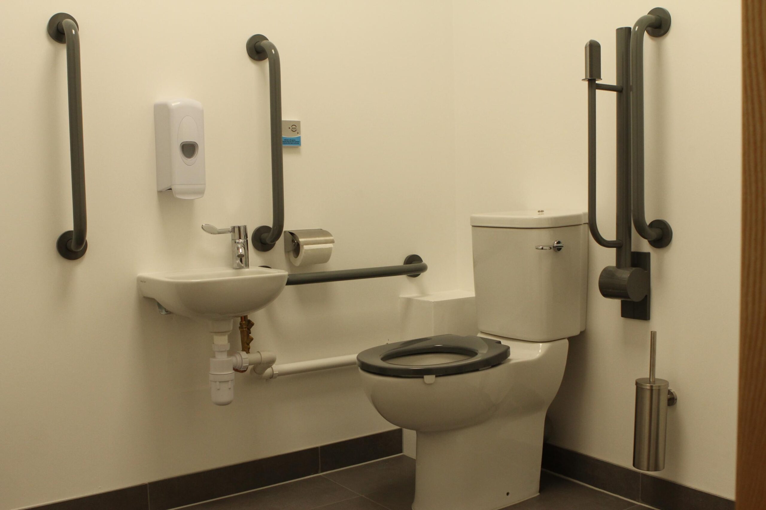 IMG_8959 DDA doc 'm' pac