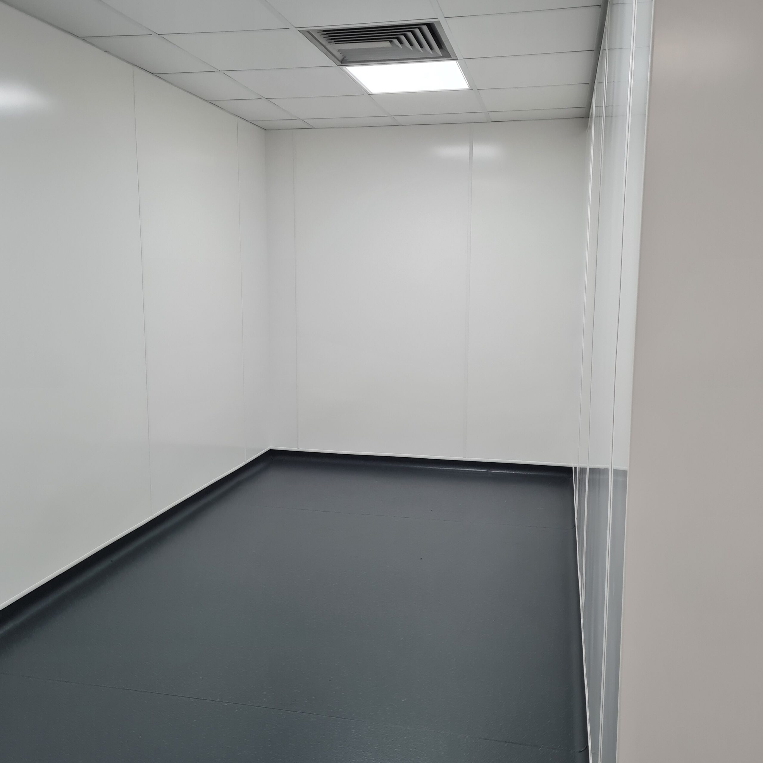 20220701_085428 hygienic wall cladding