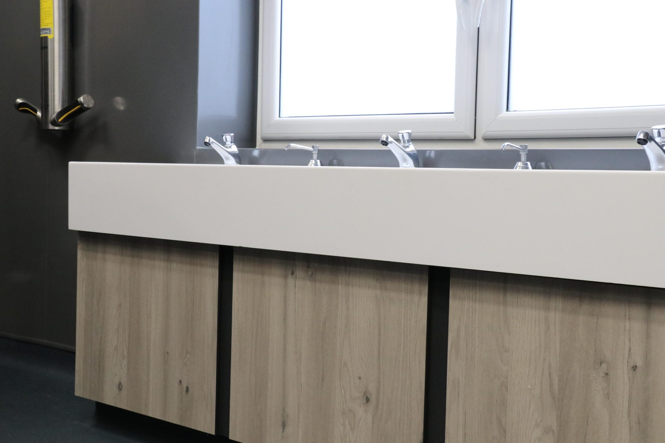 vanity unit with washtrough