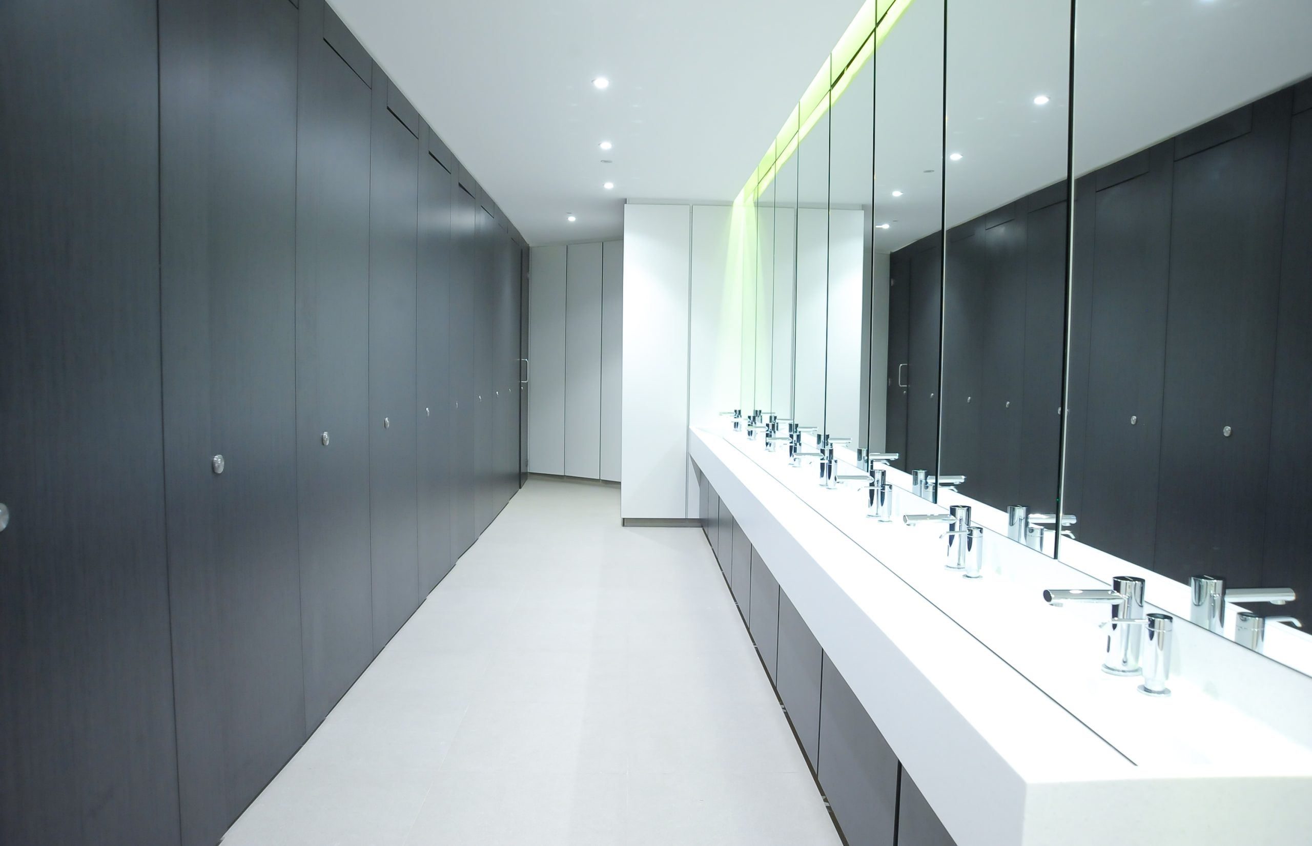 Size Matters: How the Dimensions of a Toilet Cubicle Affect Comfort and ...