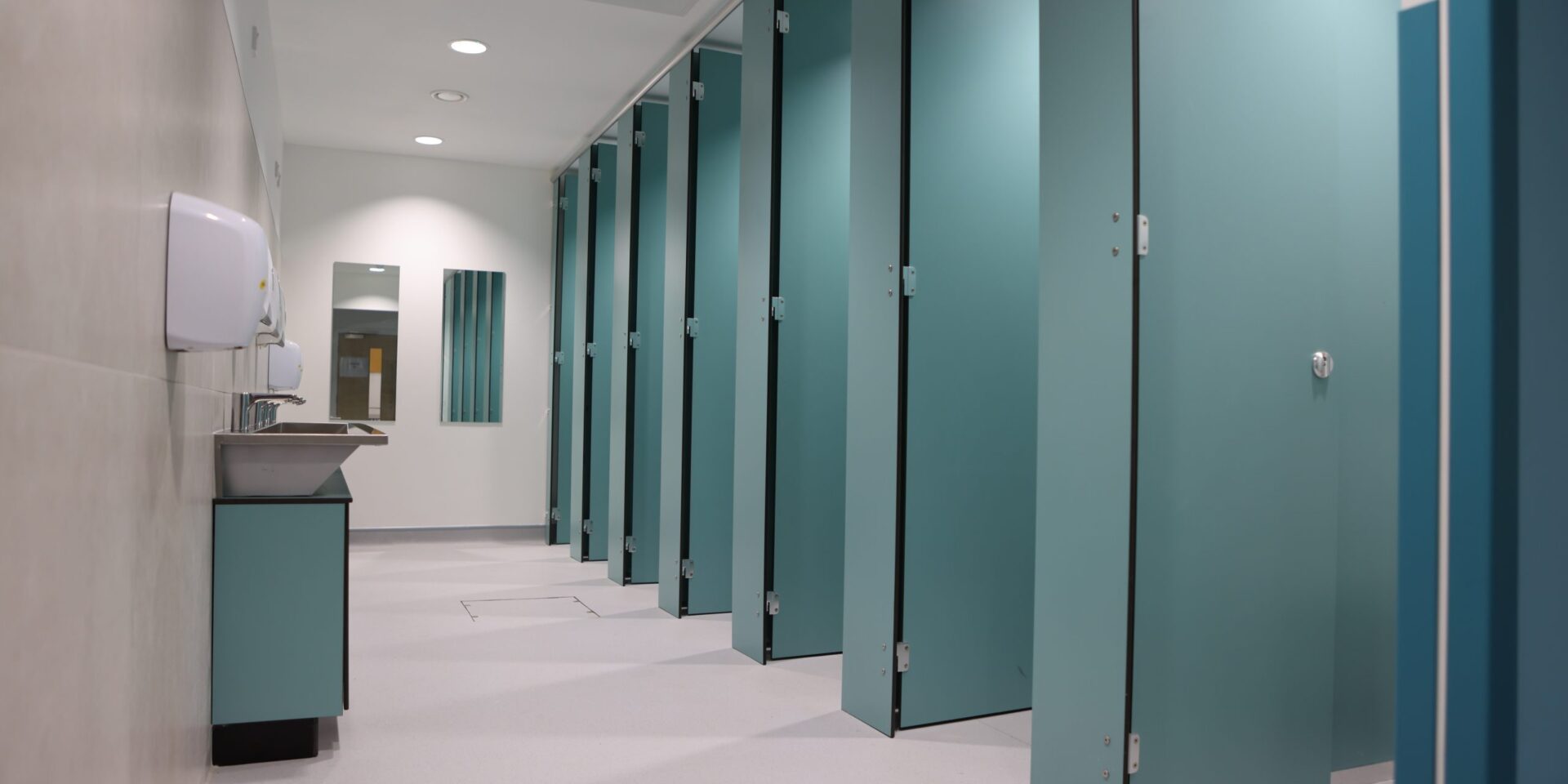 Hygienic washroom design for school facilities teams