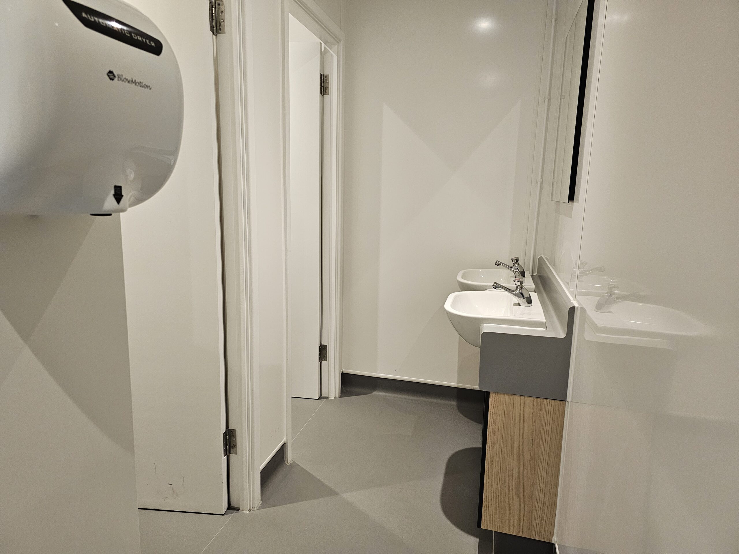 20241217_142555 inside goods in toilets