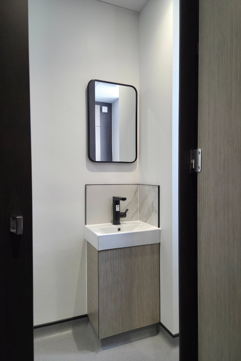 Radnor House 3 Luxury School Washrooms