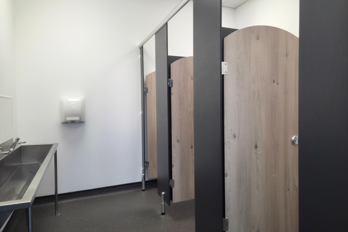 JPP Washrooms SGL Cubicles for John Perryn Primary School