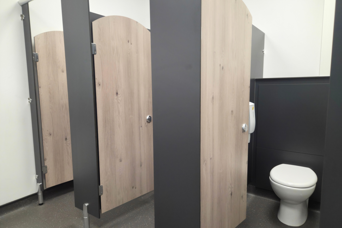 6 John Perryn Primary School New Toilets and Washrooms