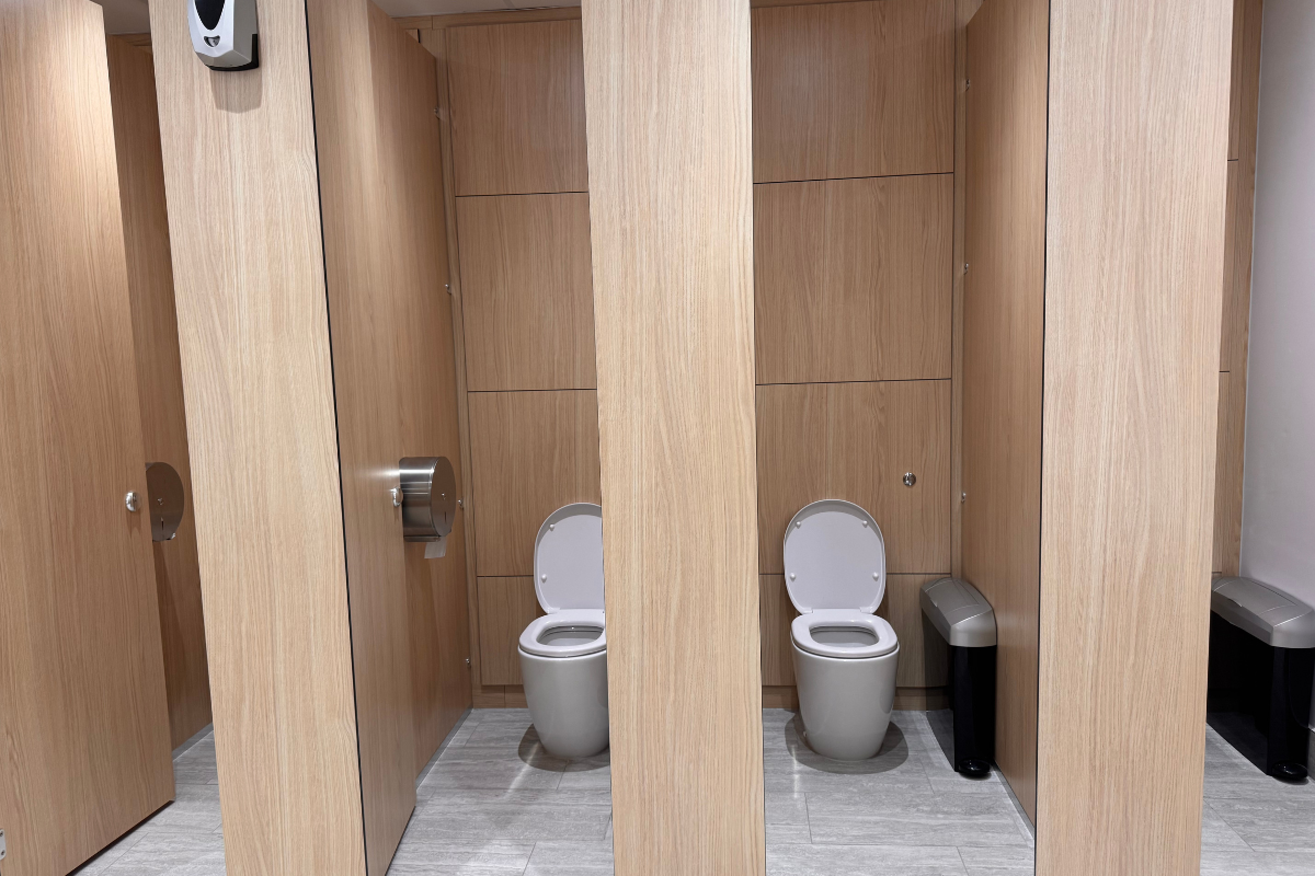 SGL toilet cubicles